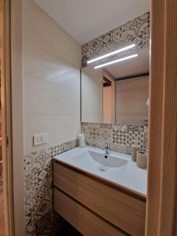 Regina Milano In Porta Romana 2 - Sky Tv, Wifi E Breakfast Box Διαμέρισμα Εξωτερικό φωτογραφία
