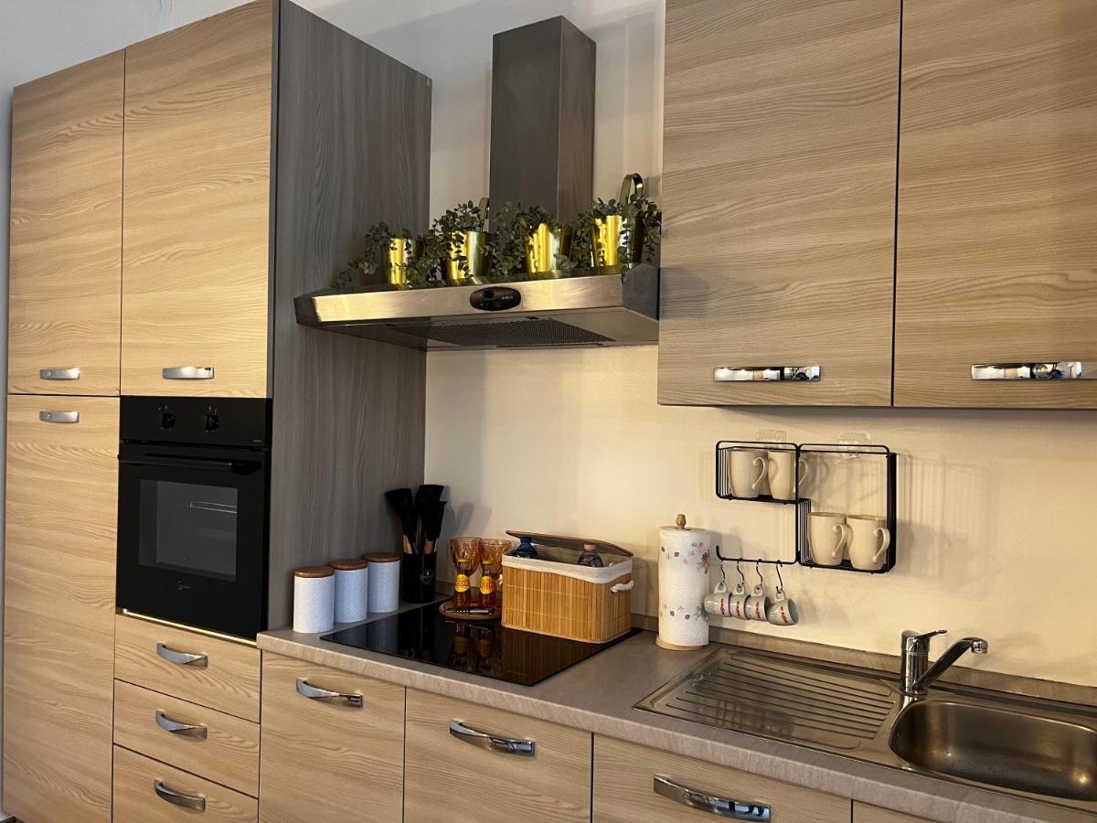 Regina Milano In Porta Romana 2 - Sky Tv, Wifi E Breakfast Box Διαμέρισμα Εξωτερικό φωτογραφία